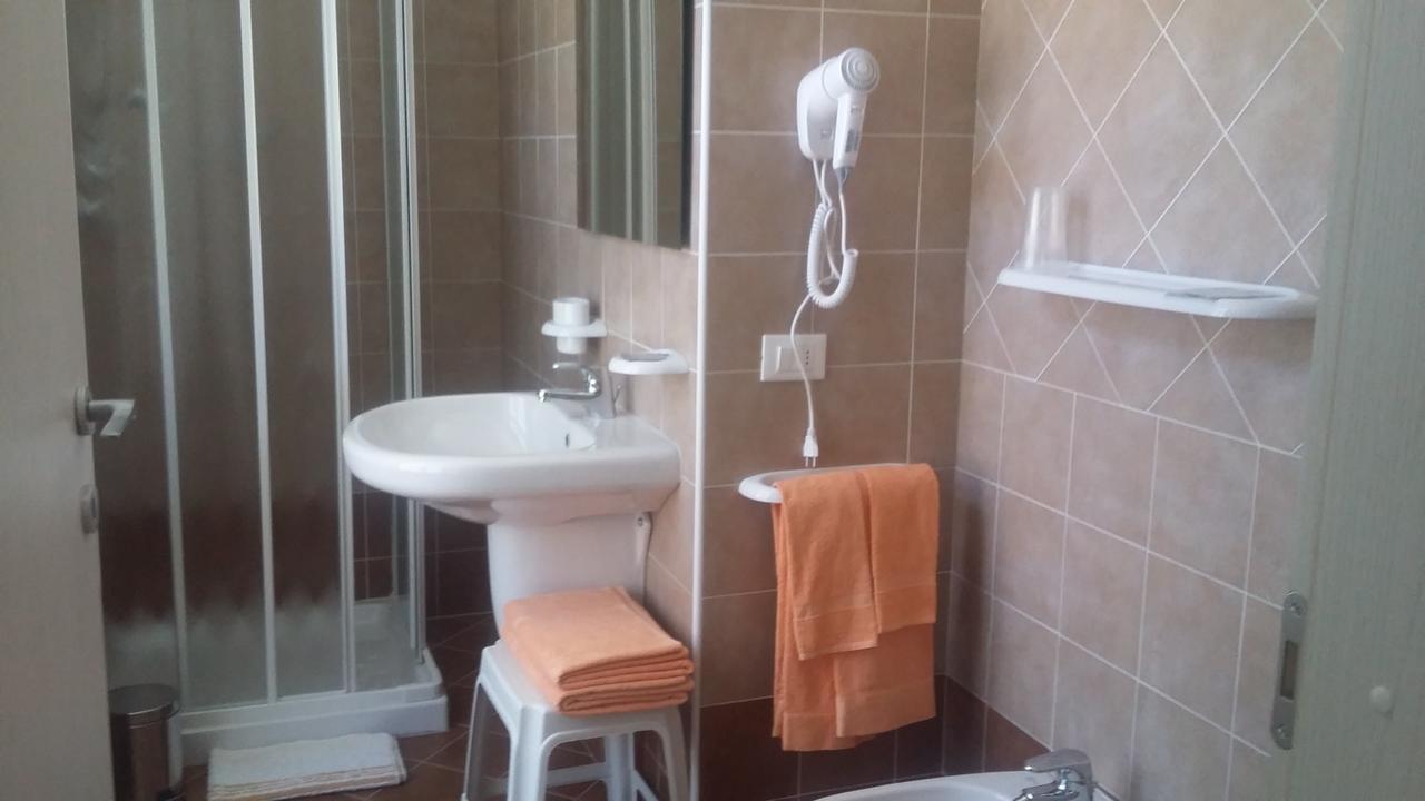 La Vecchia Scuola Bed & Breakfast Villa d'Allegno Exterior photo